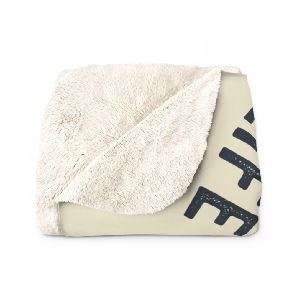 Beacon Goldens Cozy Sherpa Fleece Blanket
