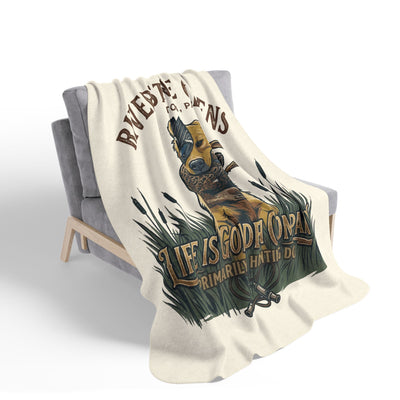 Riverstone Goldens Hunting Cozy Fleece Sherpa Blanket